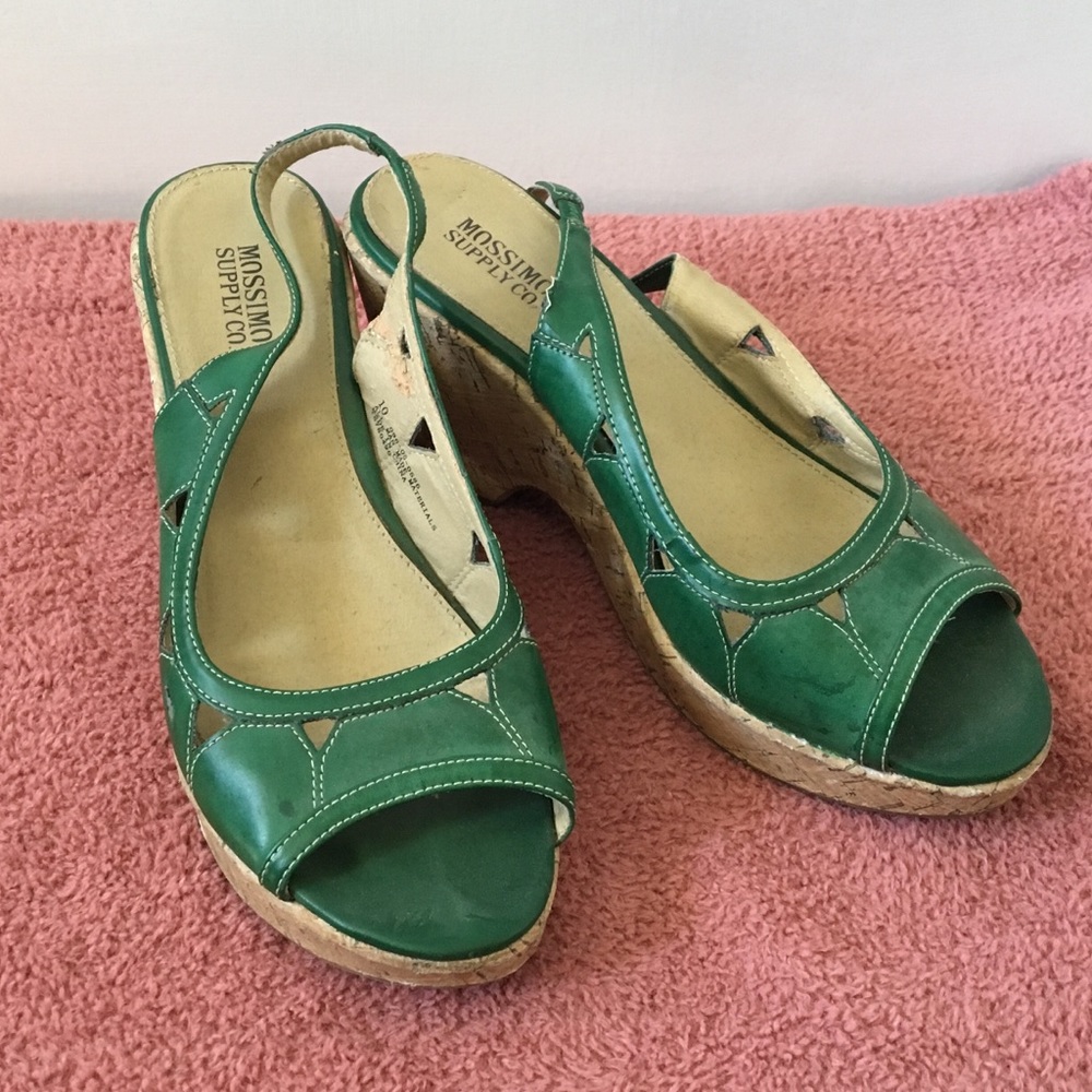 Green strap sandals